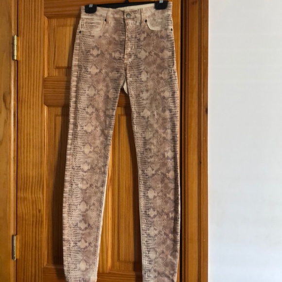guess snake print pants